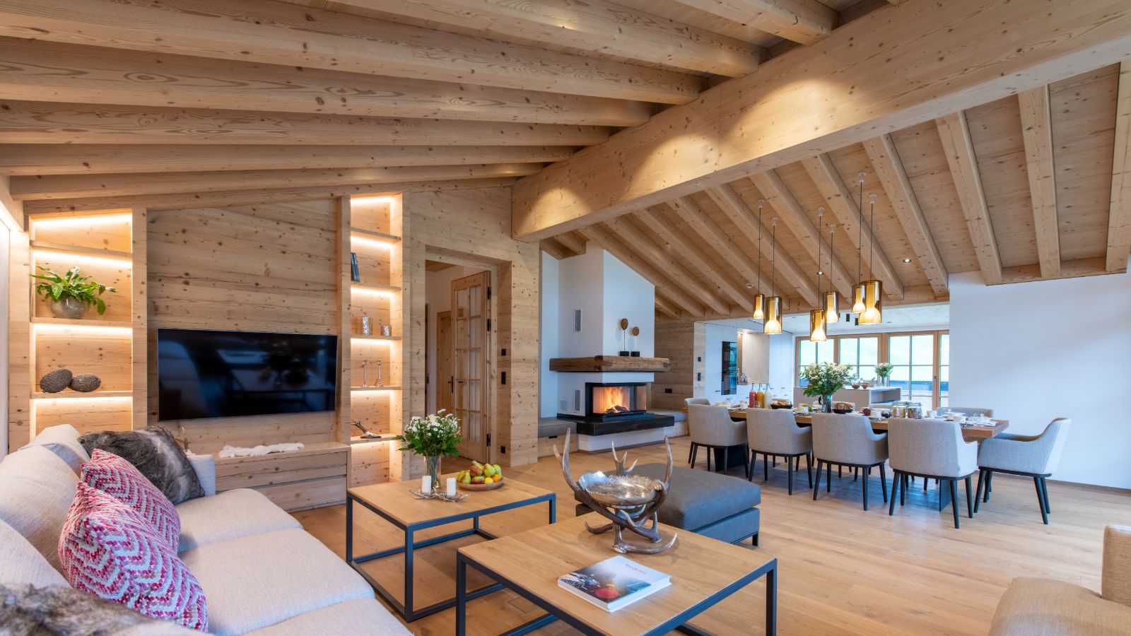 Luxury-Ski-Apartment-Lech-Brunnenhof-Penthouse-Oxford-Ski-Lounge (20).jpg