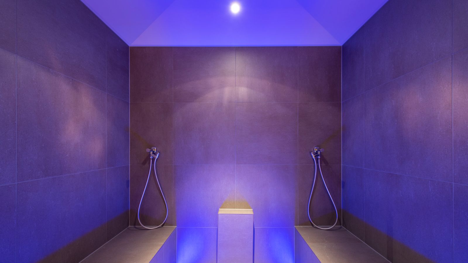 Luxury-ski-apartment-Lech-Brunnenhof-13-Oxford-Ski-Steam-Room.jpg