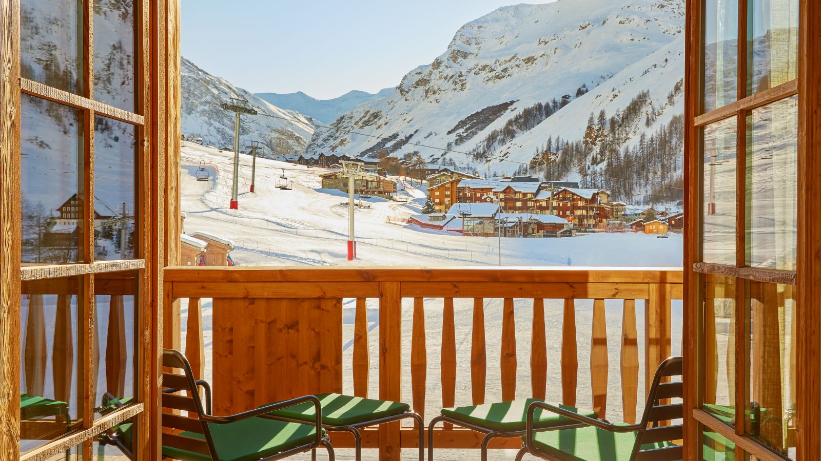 luxury-hotels-france-Val-dIsere-Airelles-Apartment-Montmayeur-Vue.jpg