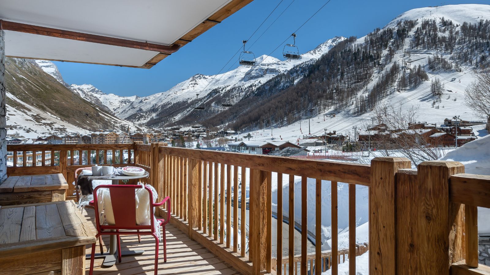 Luxury-Ski-Chalet-Best-View-Val-d'Isere-Oxford-Ski-View.jpg