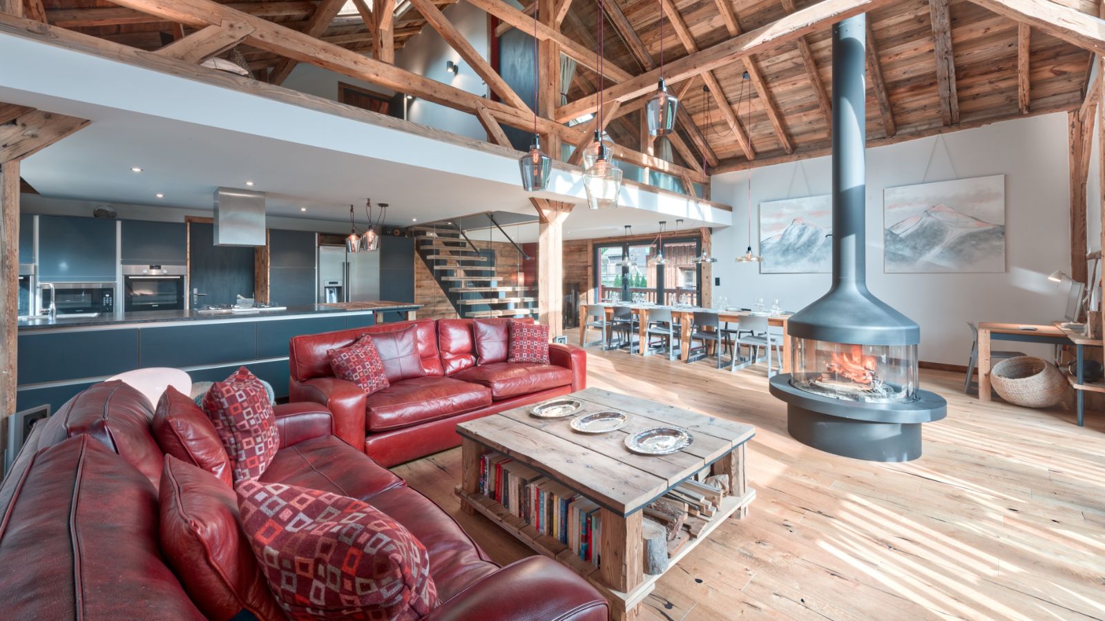 Luxury-Ski-Chalet-Morzine-Chalet-Bobb-Oxford-Ski-Lounge (2).jpg