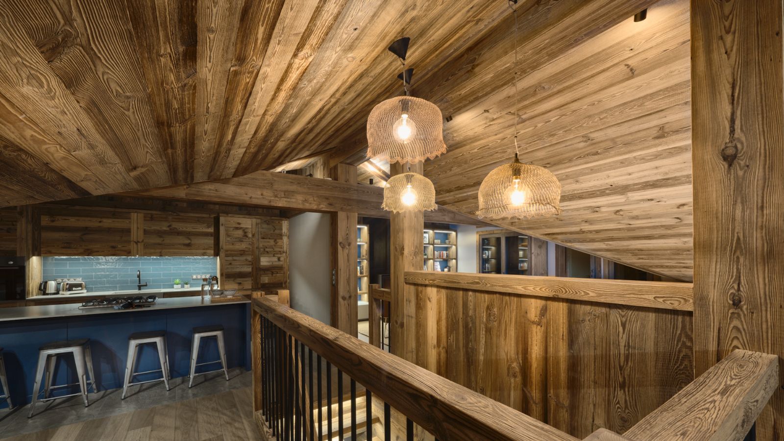 Luxury-Ski-Chalet-Morzine-Vesper-Oxford-Ski-Hall.jpg