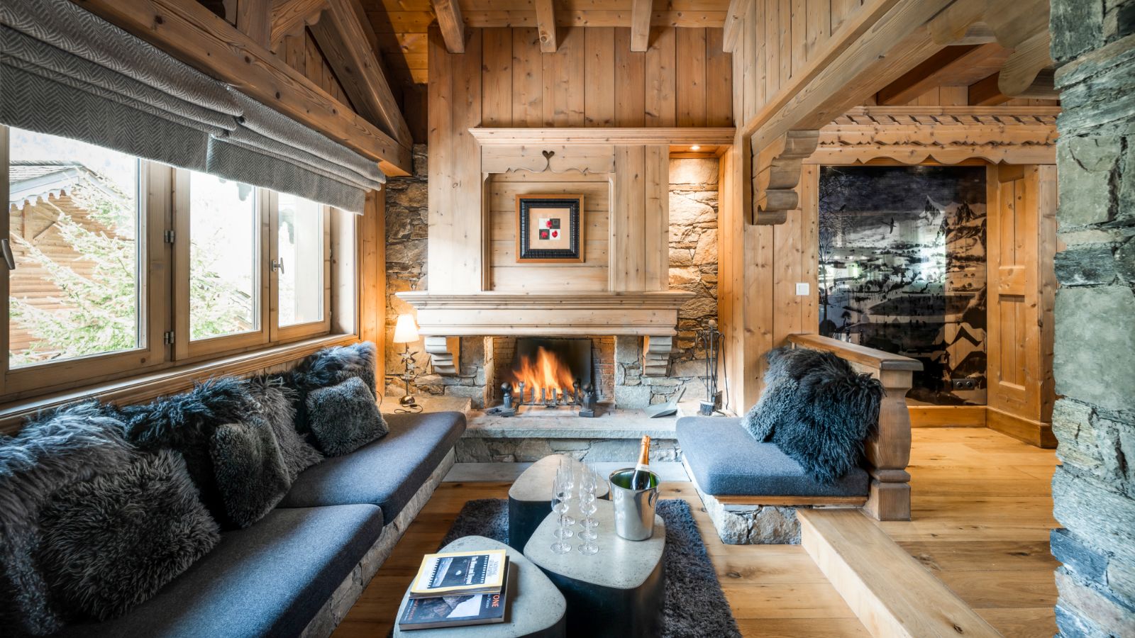 luxury-ski-chalet-meribel-mariefleur-oxford-living-room.jpg