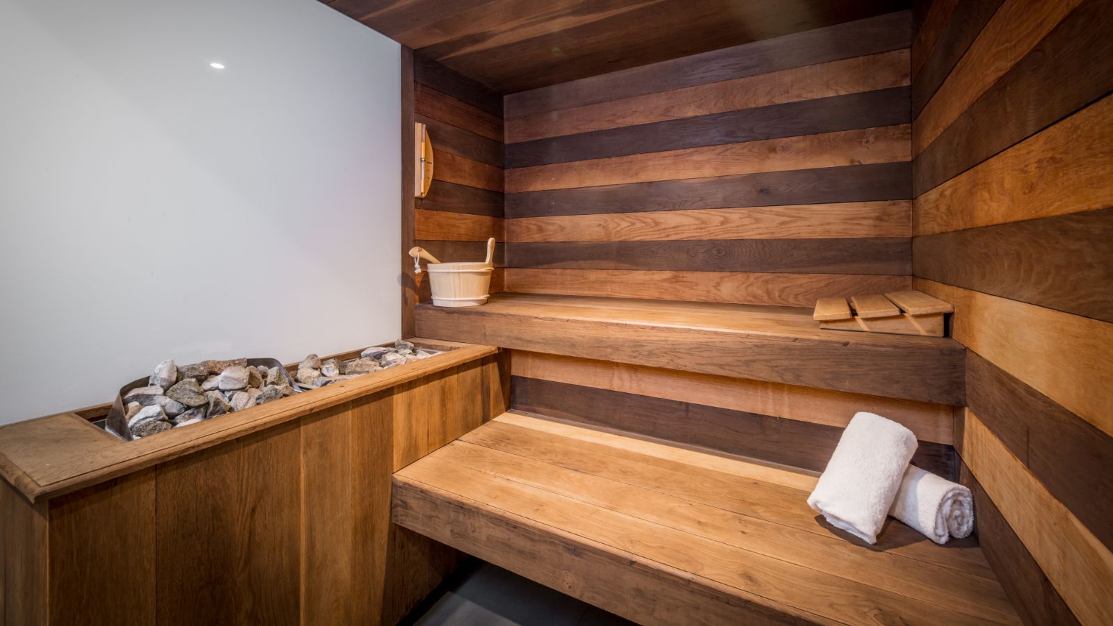 luxury-ski-chalet-meribel-mariefleur-oxford-sauna.jpg