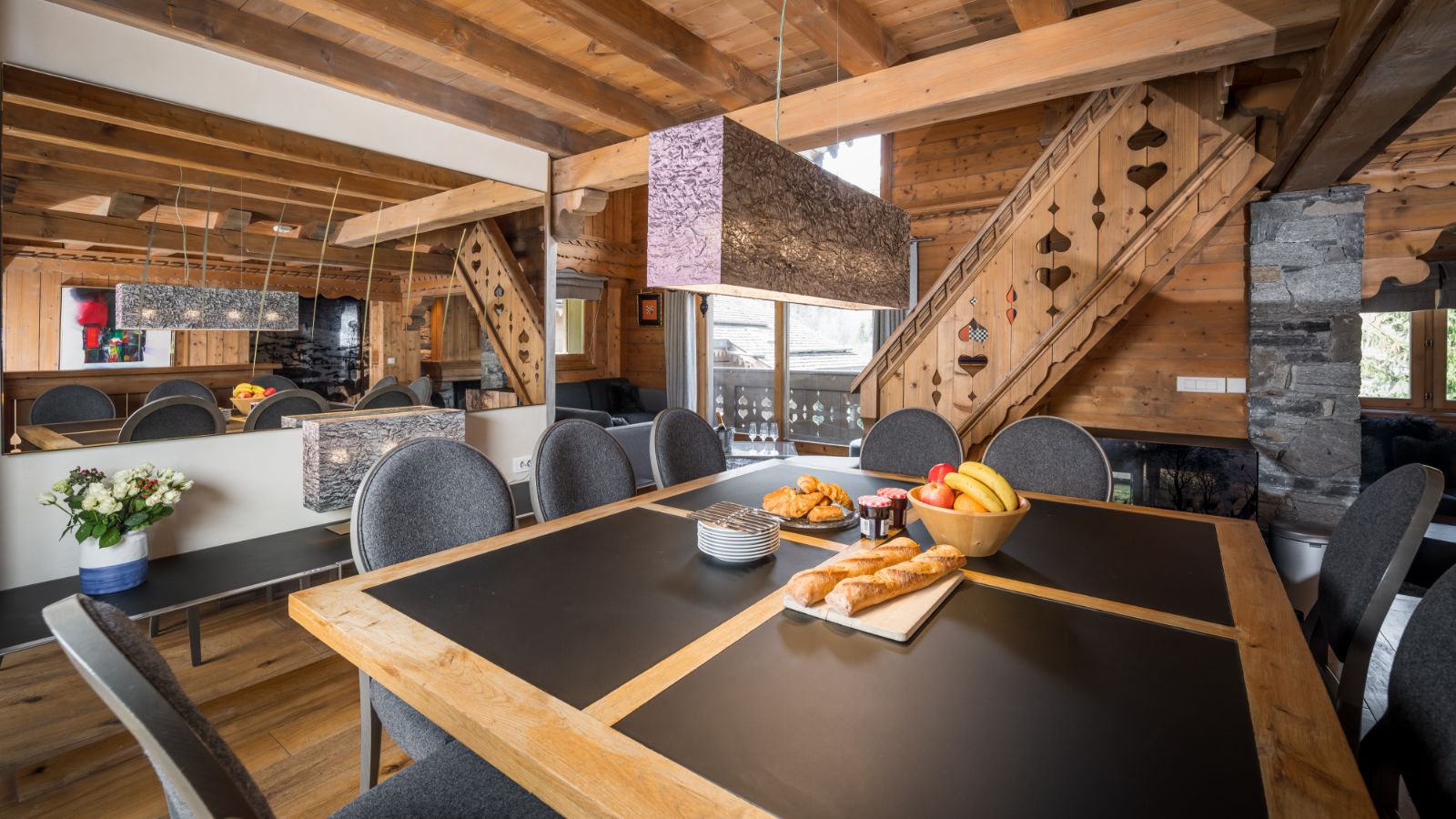 luxury-ski-chalet-meribel-mariefleur-oxford-dining.jpg