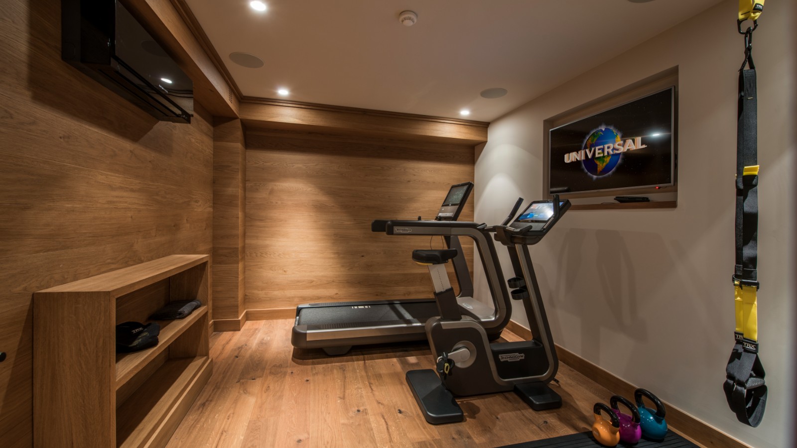 luxury-chalets-meribel-oxford-ski-company-le-grenier (26).jpg