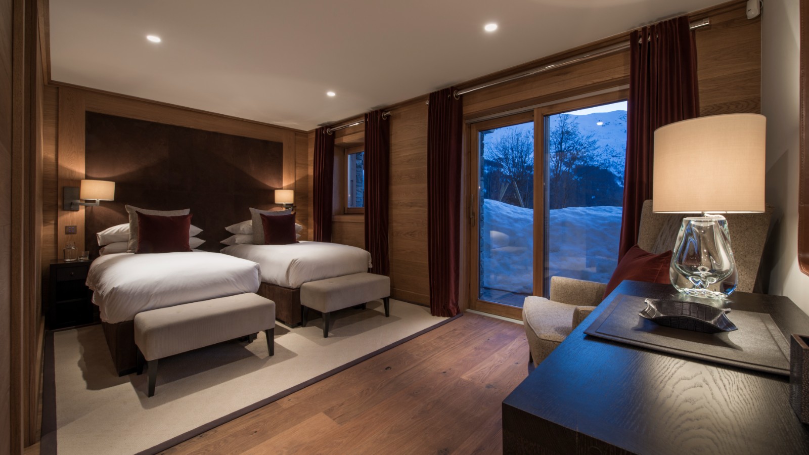 luxury-chalets-meribel-oxford-ski-company-le-grenier (20).jpg
