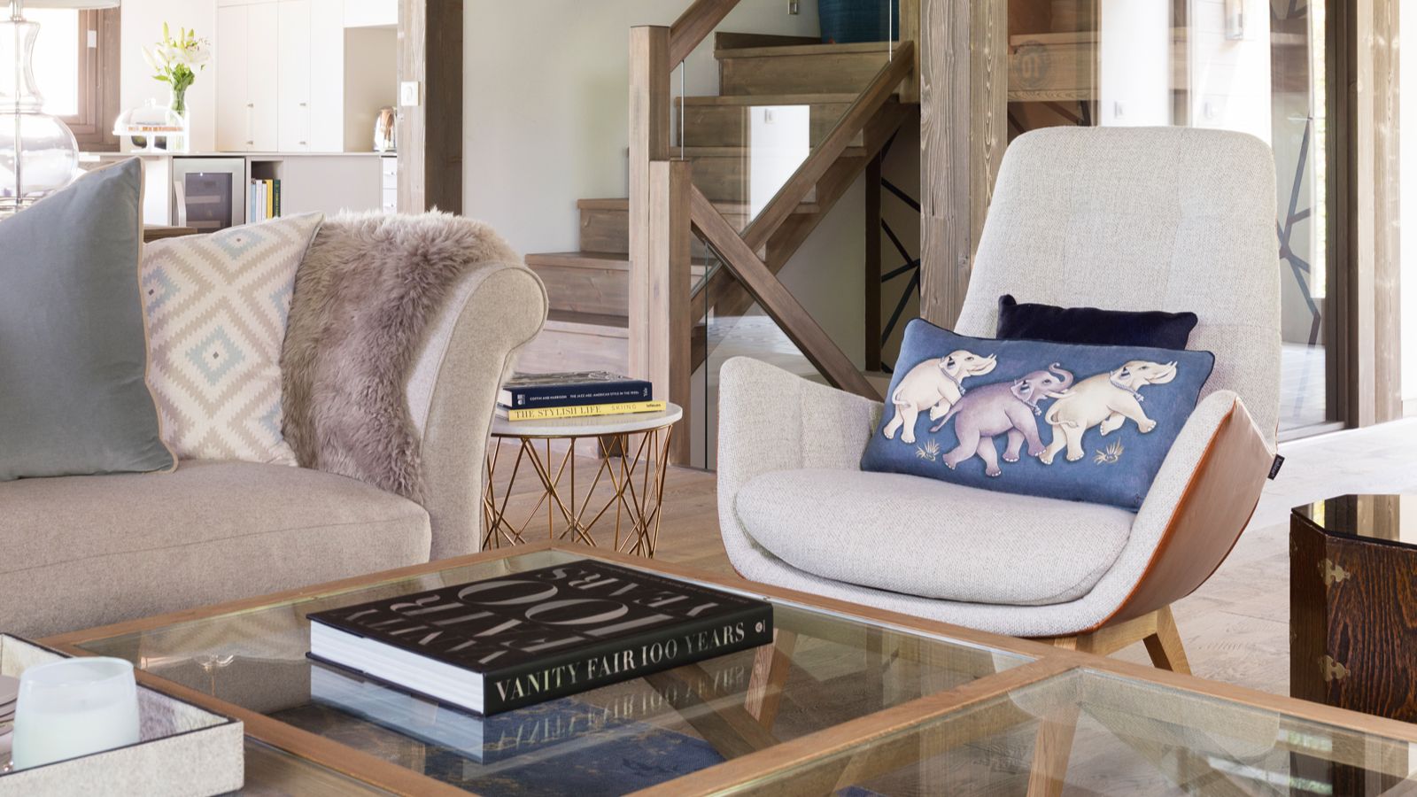 Luxury-ski-Chalet-Megeve-Chalet-Jolie-Oxford-Ski-Lounge (5).jpg