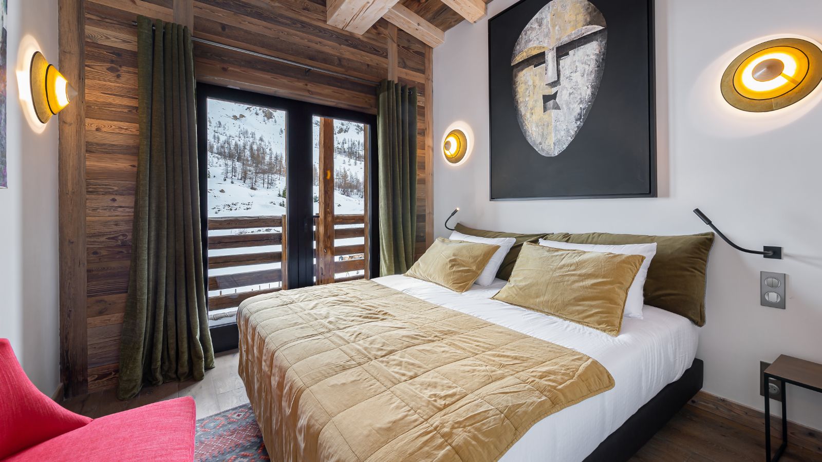 Luxury-Ski-Apartment-Val-dIsere-Penthouse-Fleche-Oxford-Ski-Bedroom2.jpg