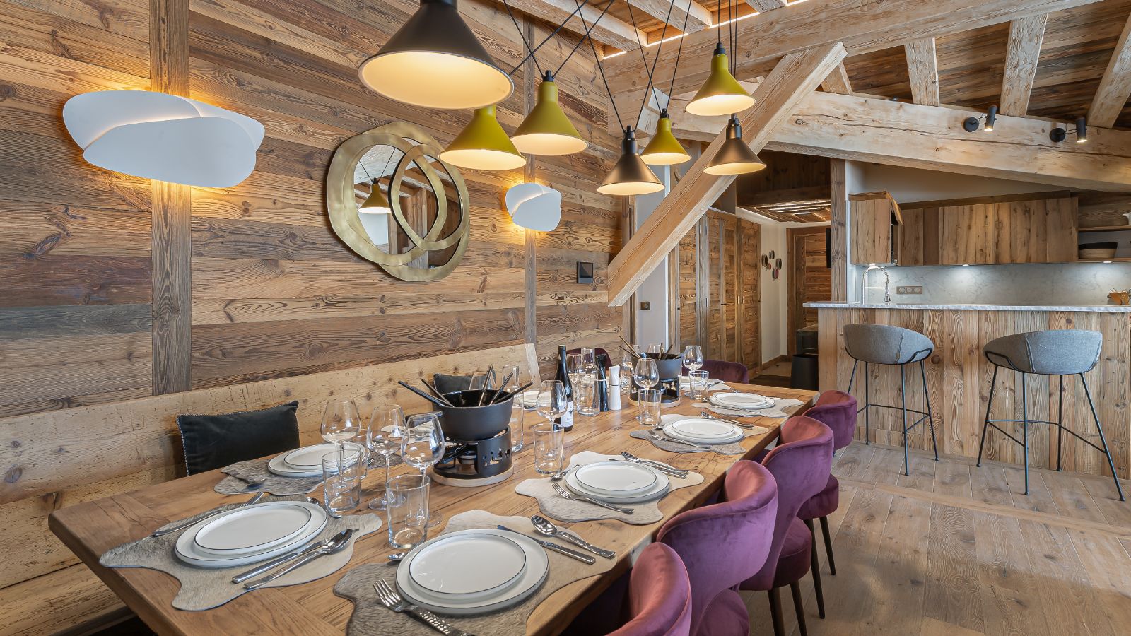 Luxury-Ski-Apartment-Val-dIsere-Penthouse-Fleche-Oxford-Ski-Dining.jpg