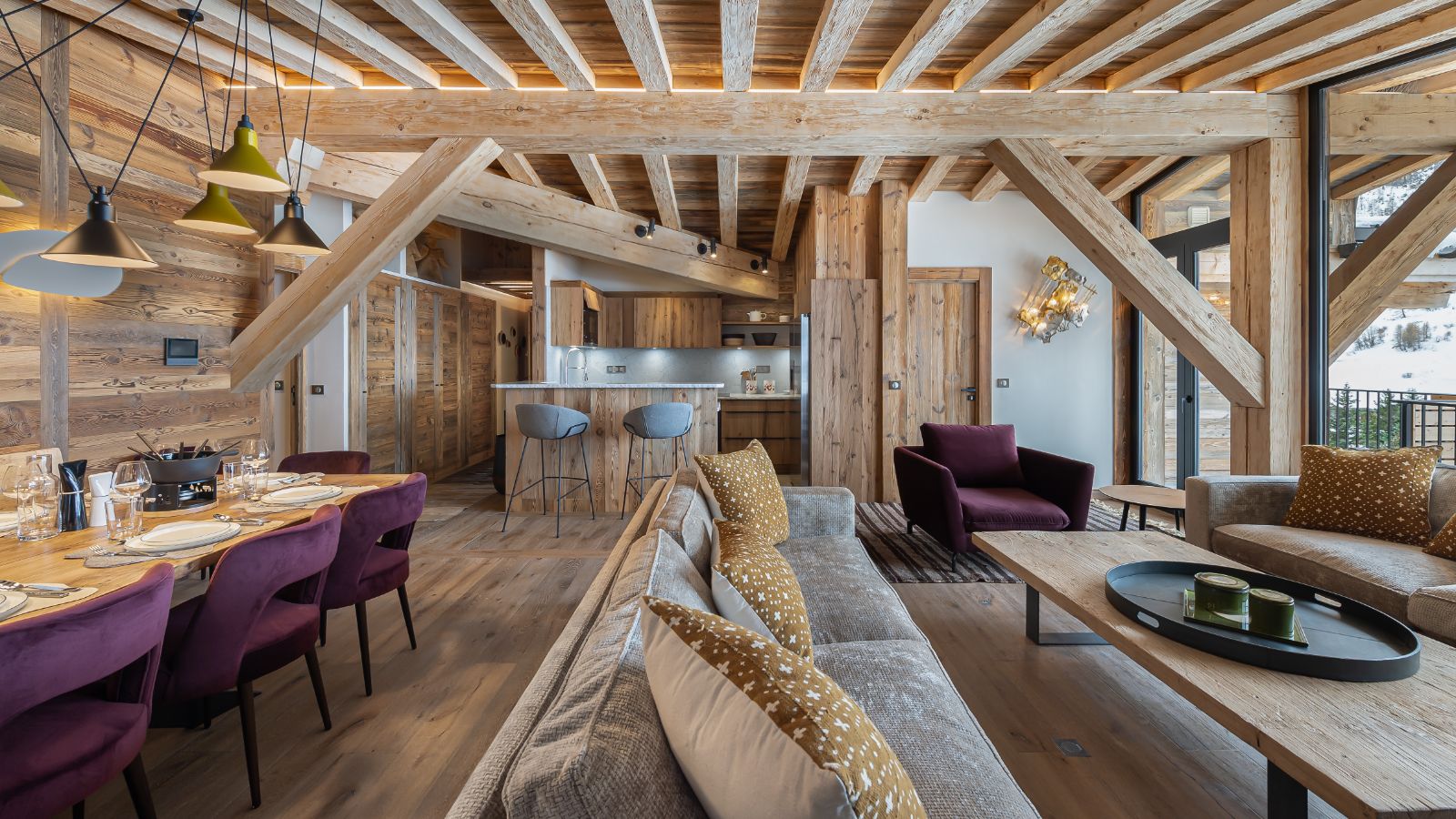 Luxury-Ski-Apartment-Val-dIsere-Penthouse-Fleche-Oxford-Ski-Lounge (3).jpg
