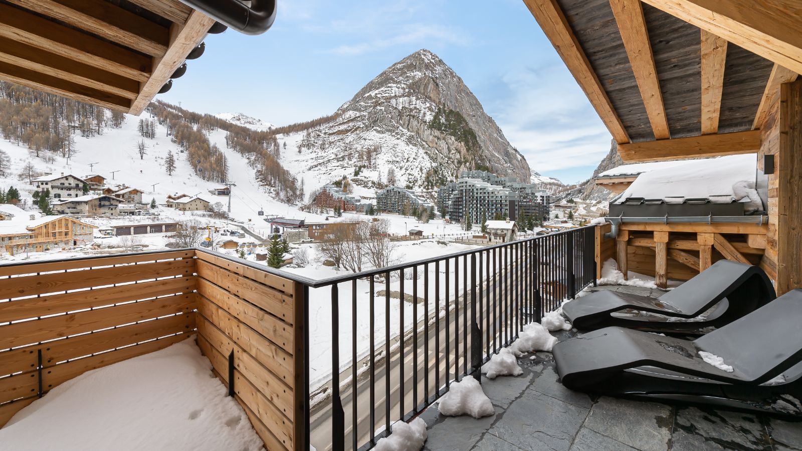 Luxury-Ski-Apartment-Val-dIsere-Penthouse-Fleche-Oxford-Ski-Terrace.jpg