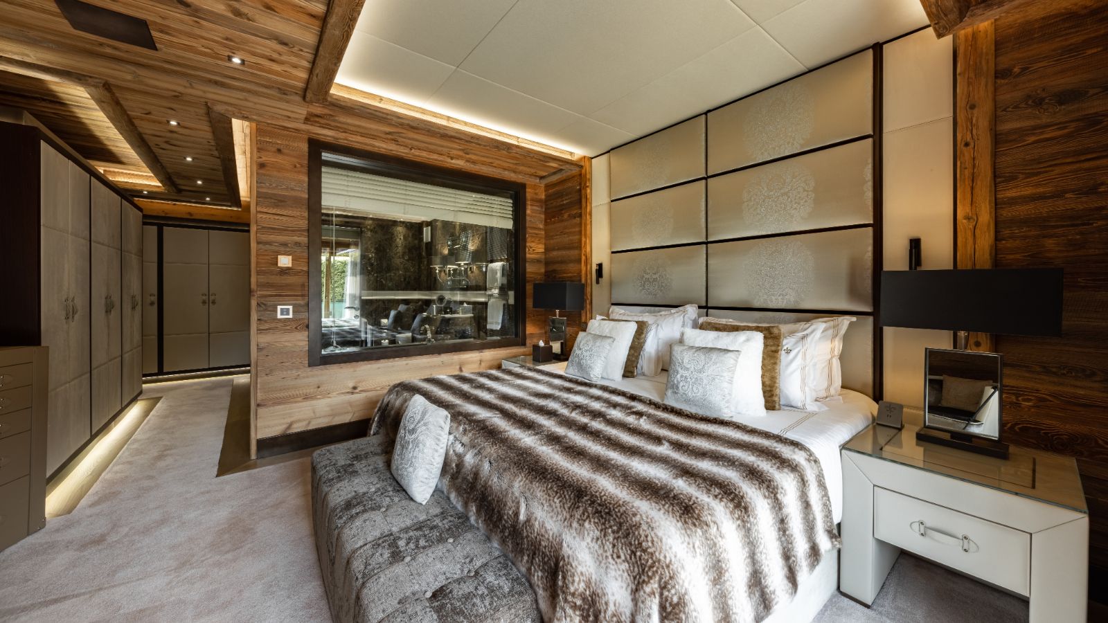Luxury-Ski-Chalet-Gstaad-Ultima-Gstaad-Three-Bedroom-Residence-Oxford-Ski-Bedroom (6).jpg