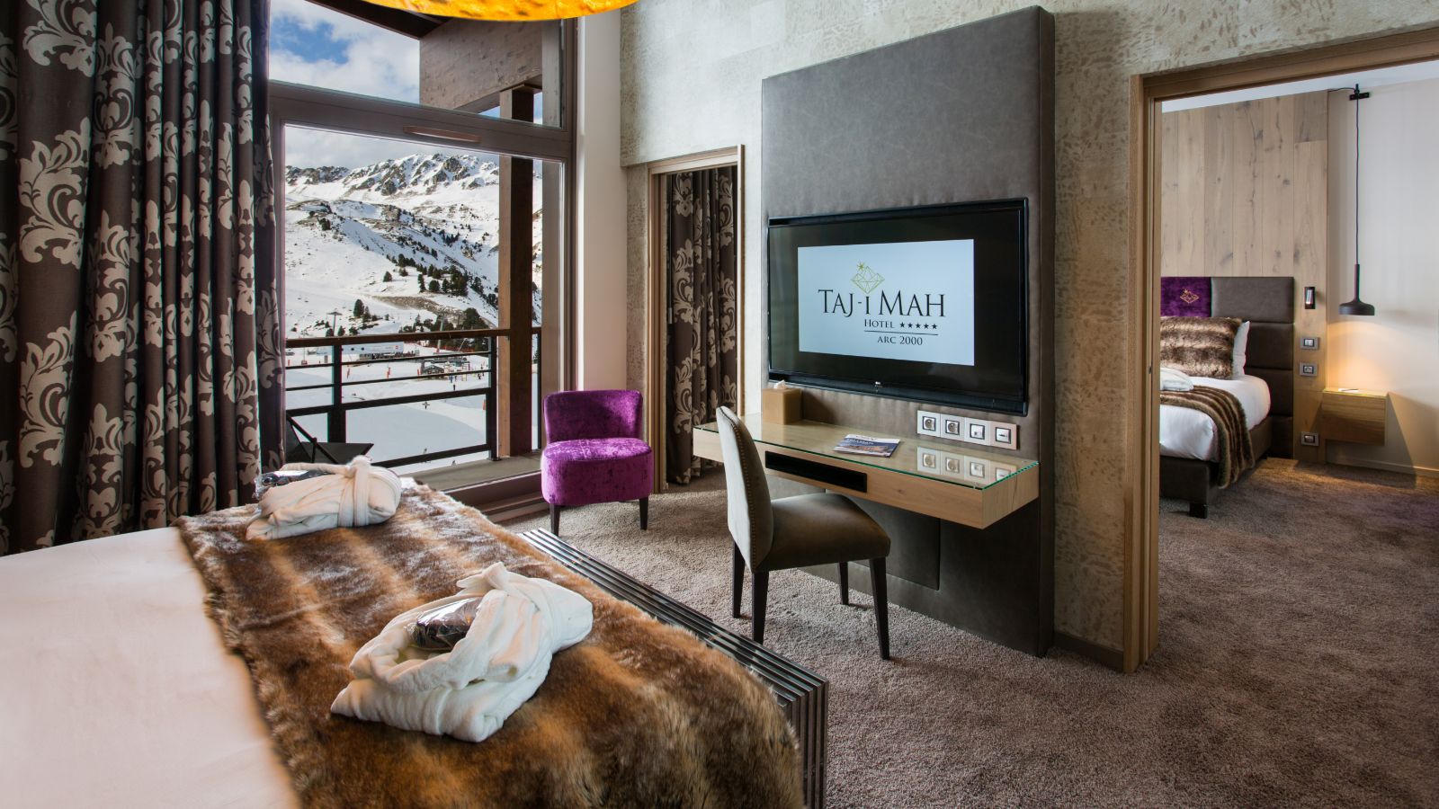 Luxury-ski-hotel-les-arcs-taj-i-mah-oxford-ski-two-bedroom-suite.jpg