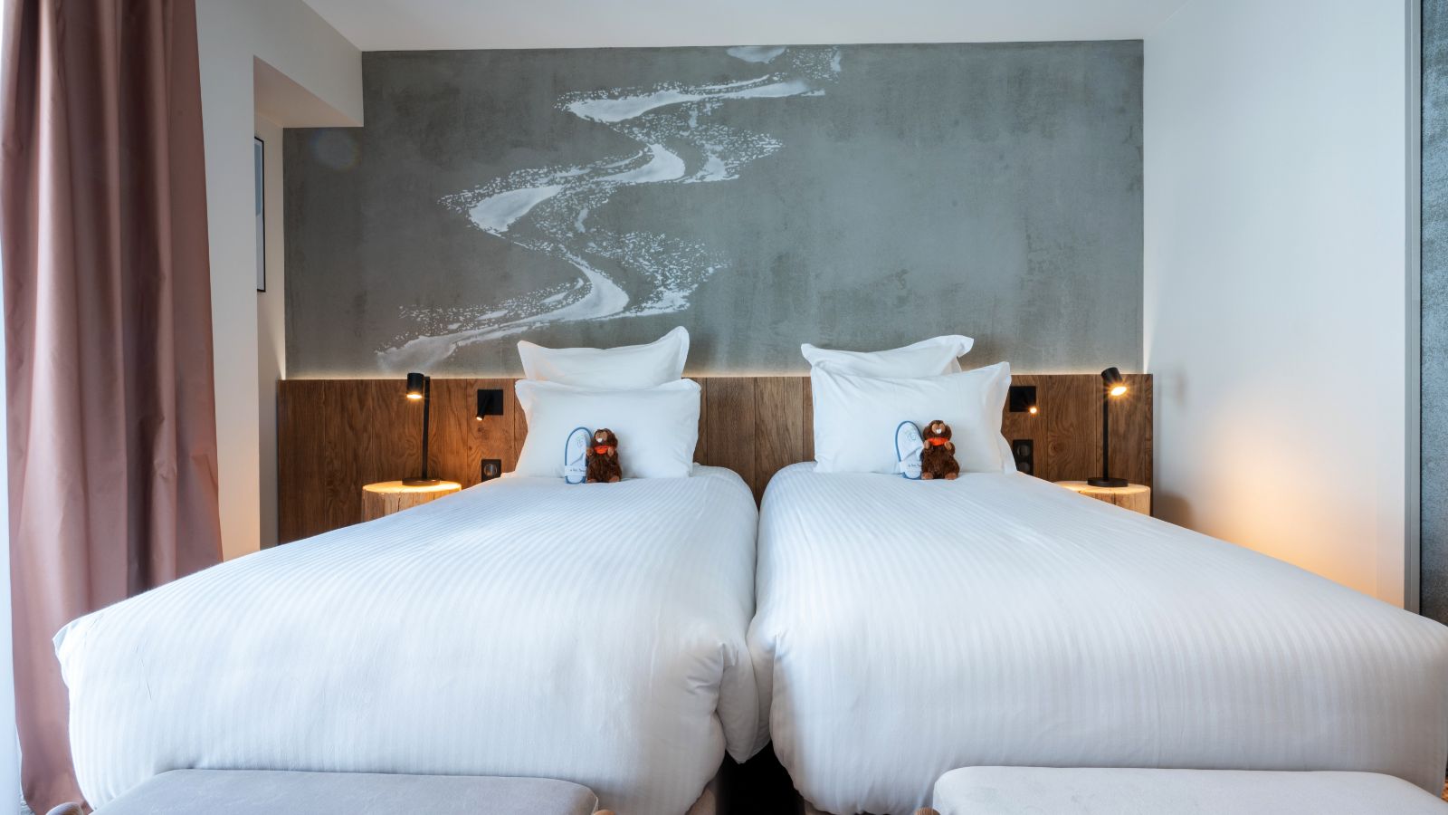luxury-ski-hotel-tignes-voulez-vouz-oxford-ski-suite.jpg