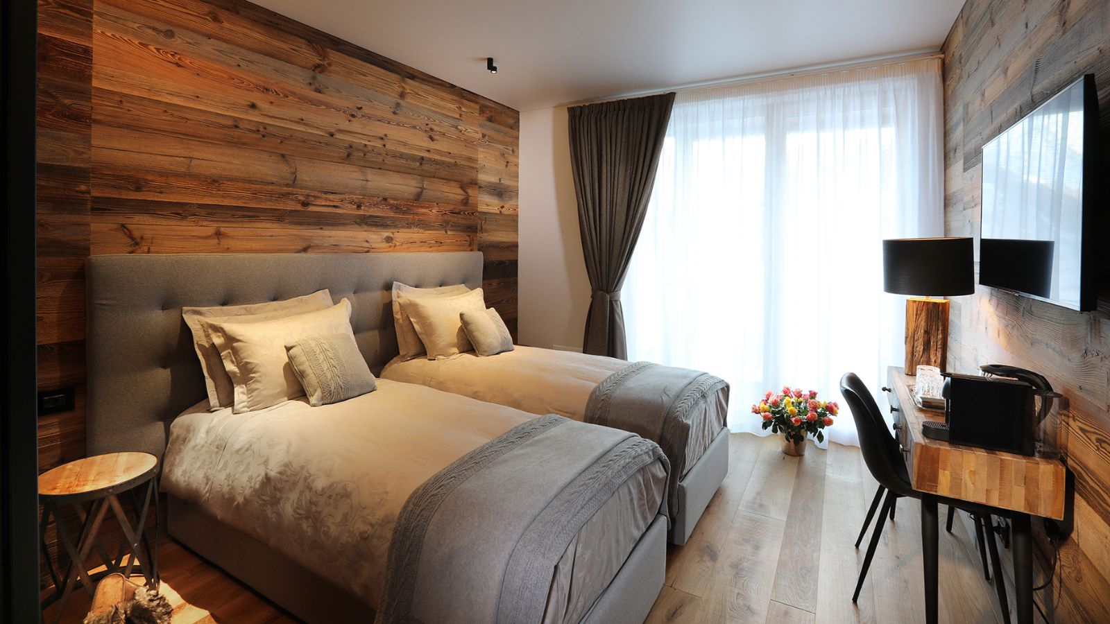 luxury-ski-chalet-cervinia-chalet-blanc-oxford (27).jpg