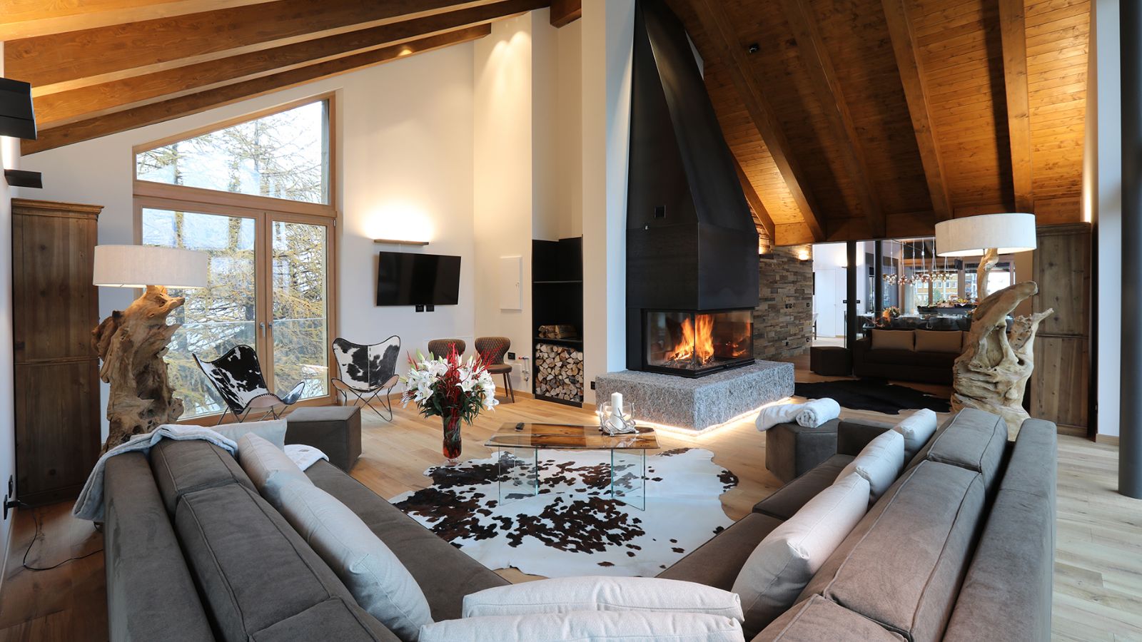 luxury-ski-chalet-cervinia-chalet-blanc-oxford-living.jpg
