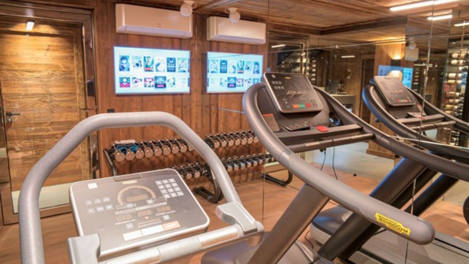 Luxury-Ski-Chalet-Megeve-Chalet Marius-Oxford-Ski-Gym.jpg