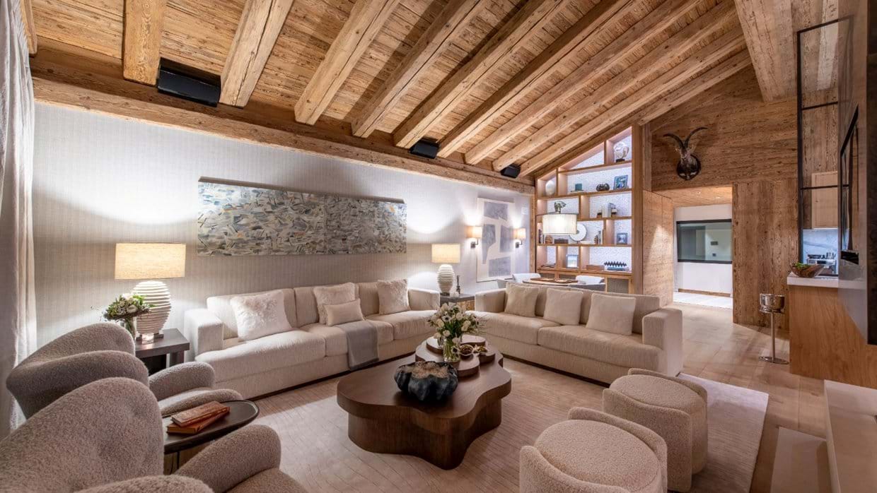 Luxury-Ski-Chalet-Zermatt-Chalet-Elbrus-Oxford-Ski-Bedroom (23).jpg