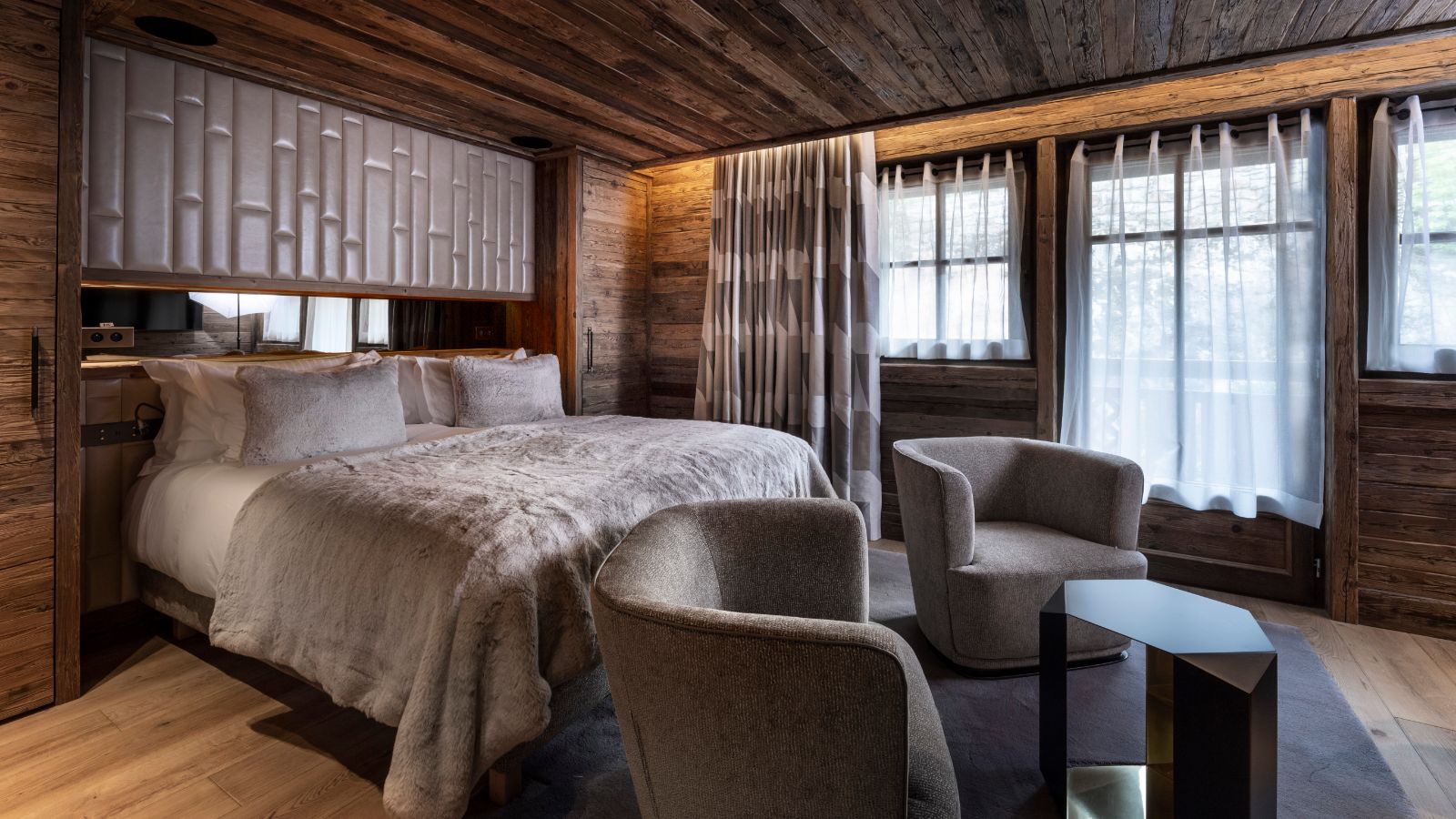 luxury-ski-hotel-saint-gervais-l'armancette-oxford-ski-double-room.jpg