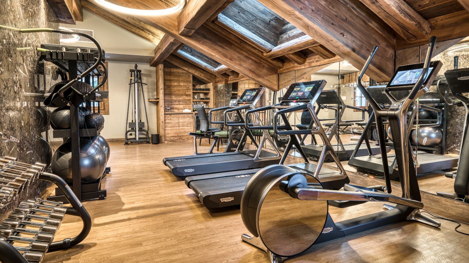 luxury-ski-hotel-saint-gervais-l'armancette-oxford-ski-fitness-room-gym.jpg