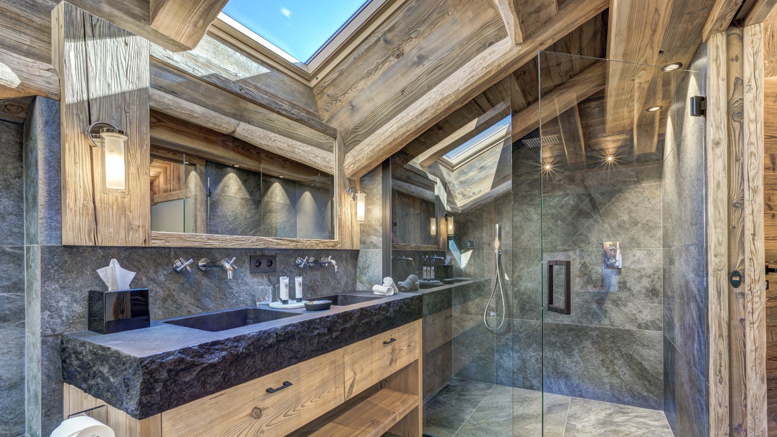 Luxury-Ski-Chalet-St-Gervais-Armancette-Chalet-Silene-Oxford-Ski-Bathroom.jpg