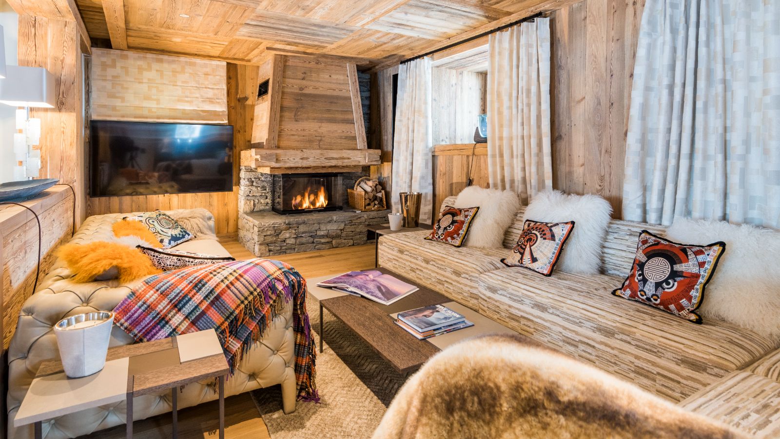 Luxury-Ski-Chalet-St-Gervais-Armancette-Chalet-Silene-Oxford-Ski-Lounge2.jpg