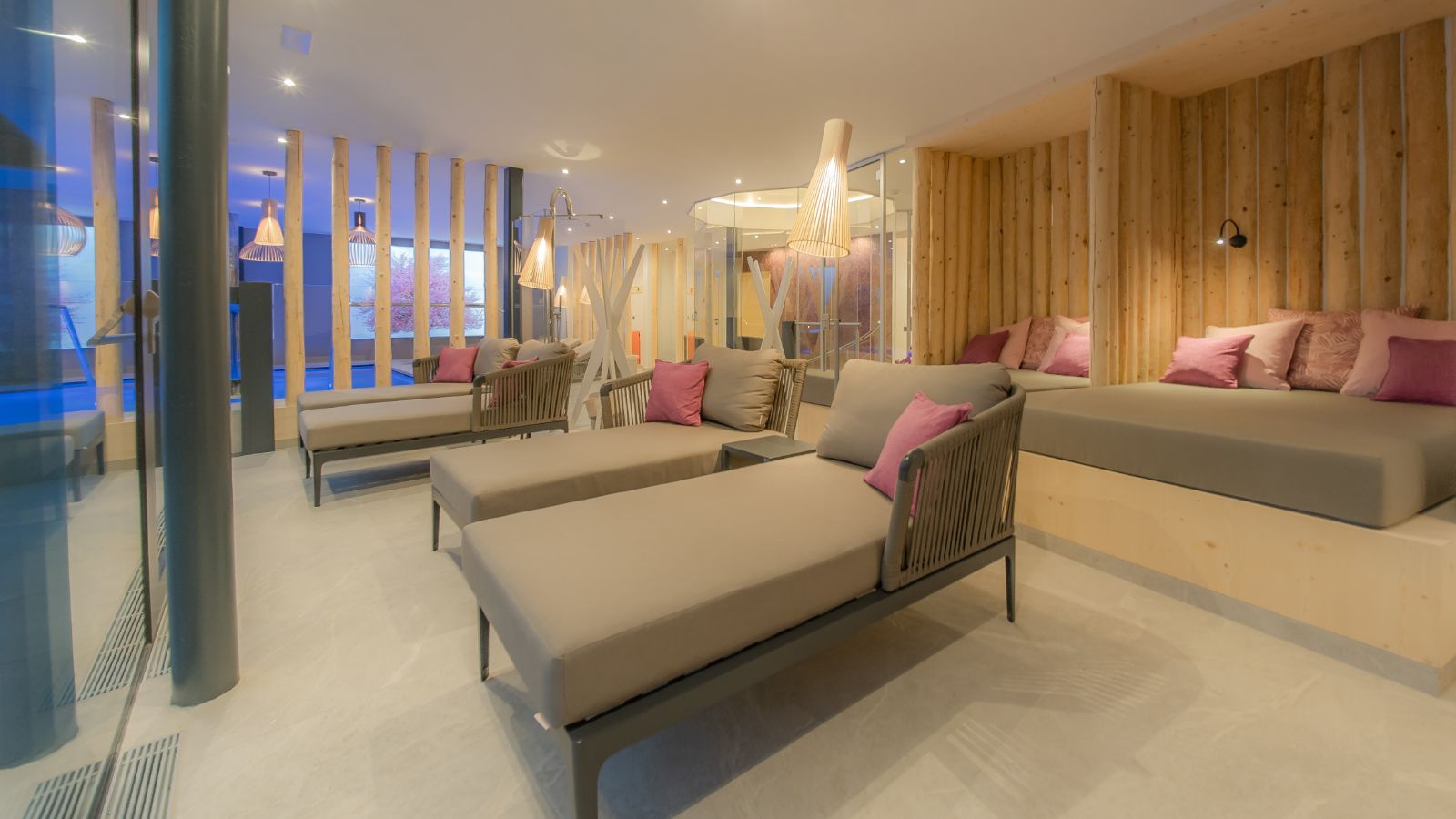 luxury-ski-chalet-selva-spa (1).jpg