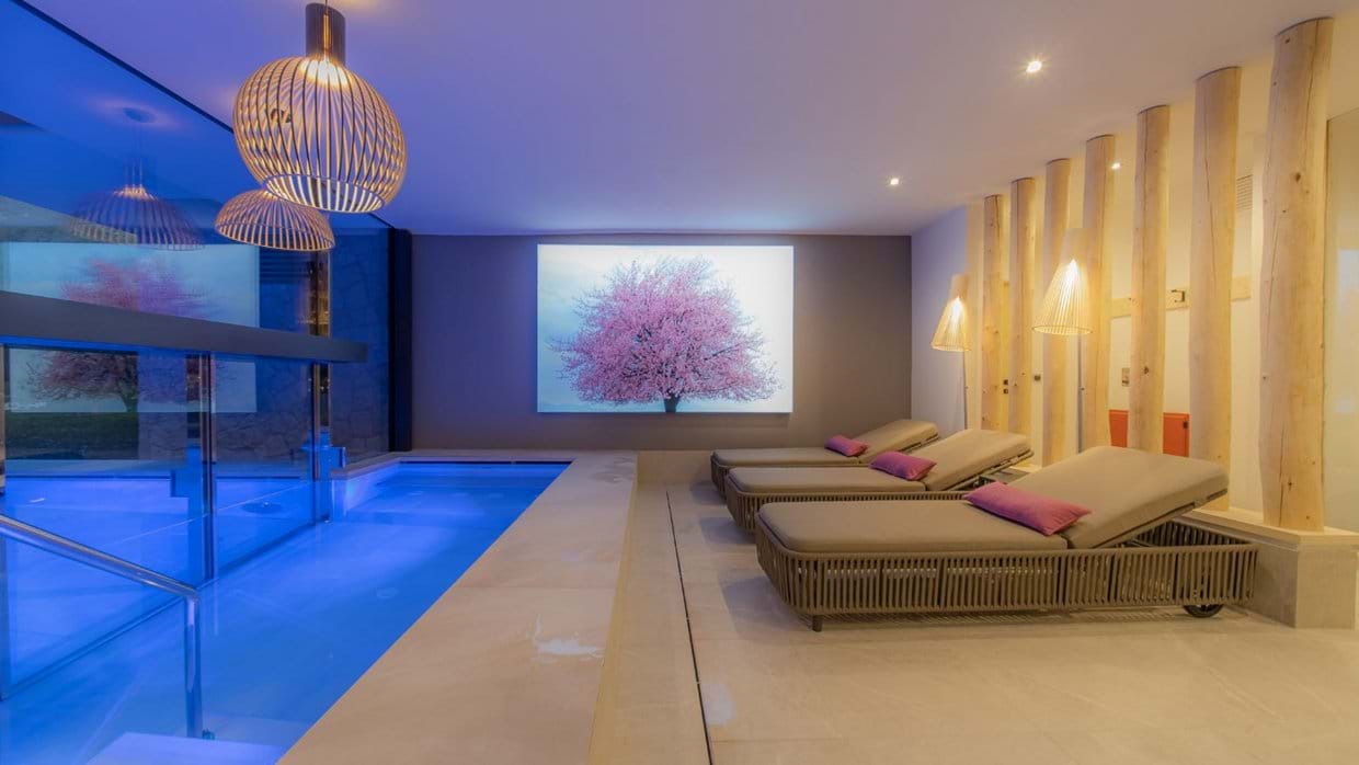 luxury-ski-chalet-selva-the-lo (12).jpg