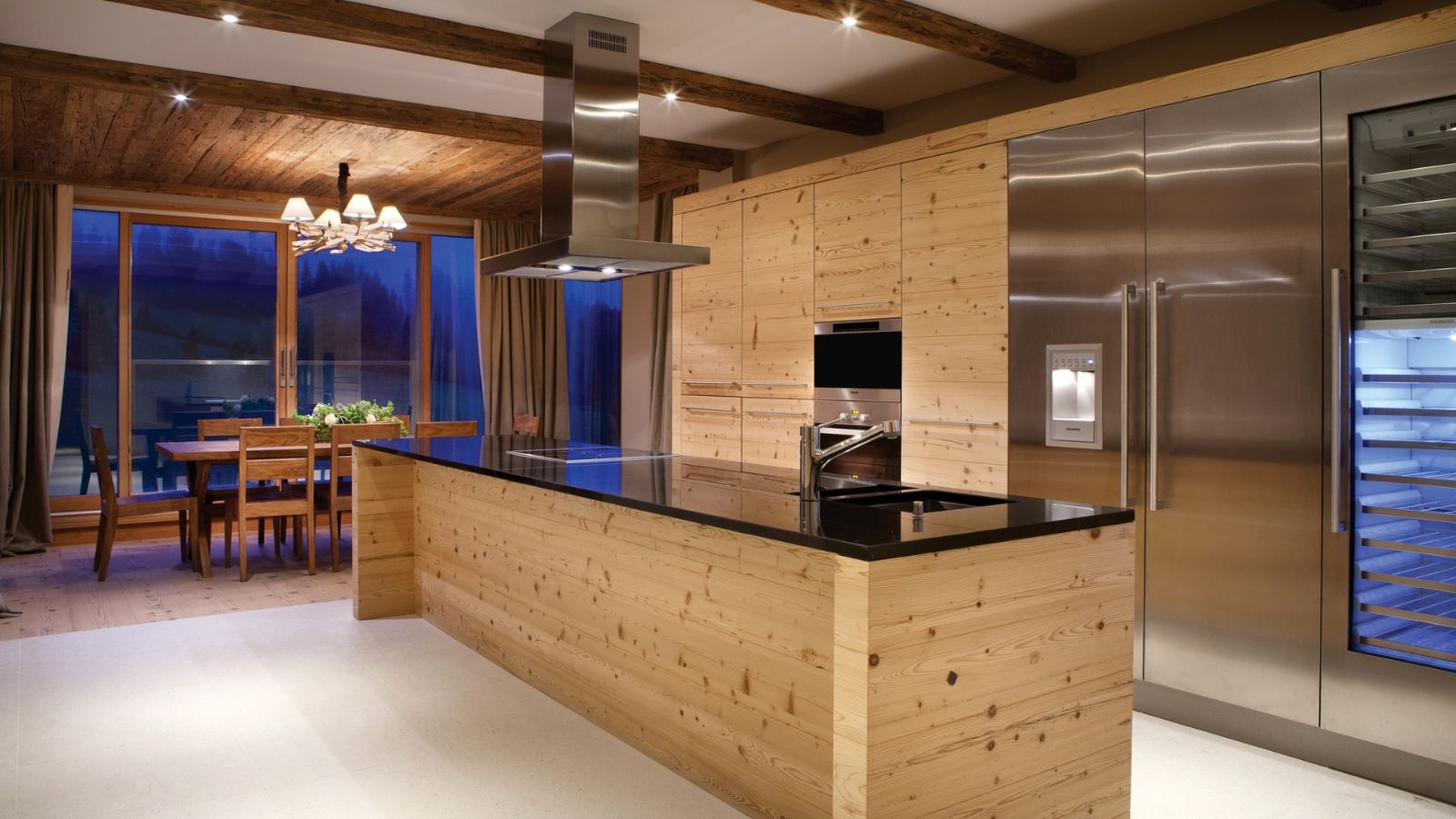 luxury-ski-hotel-kitzbuhel-penthouse-oxf (12).jpg