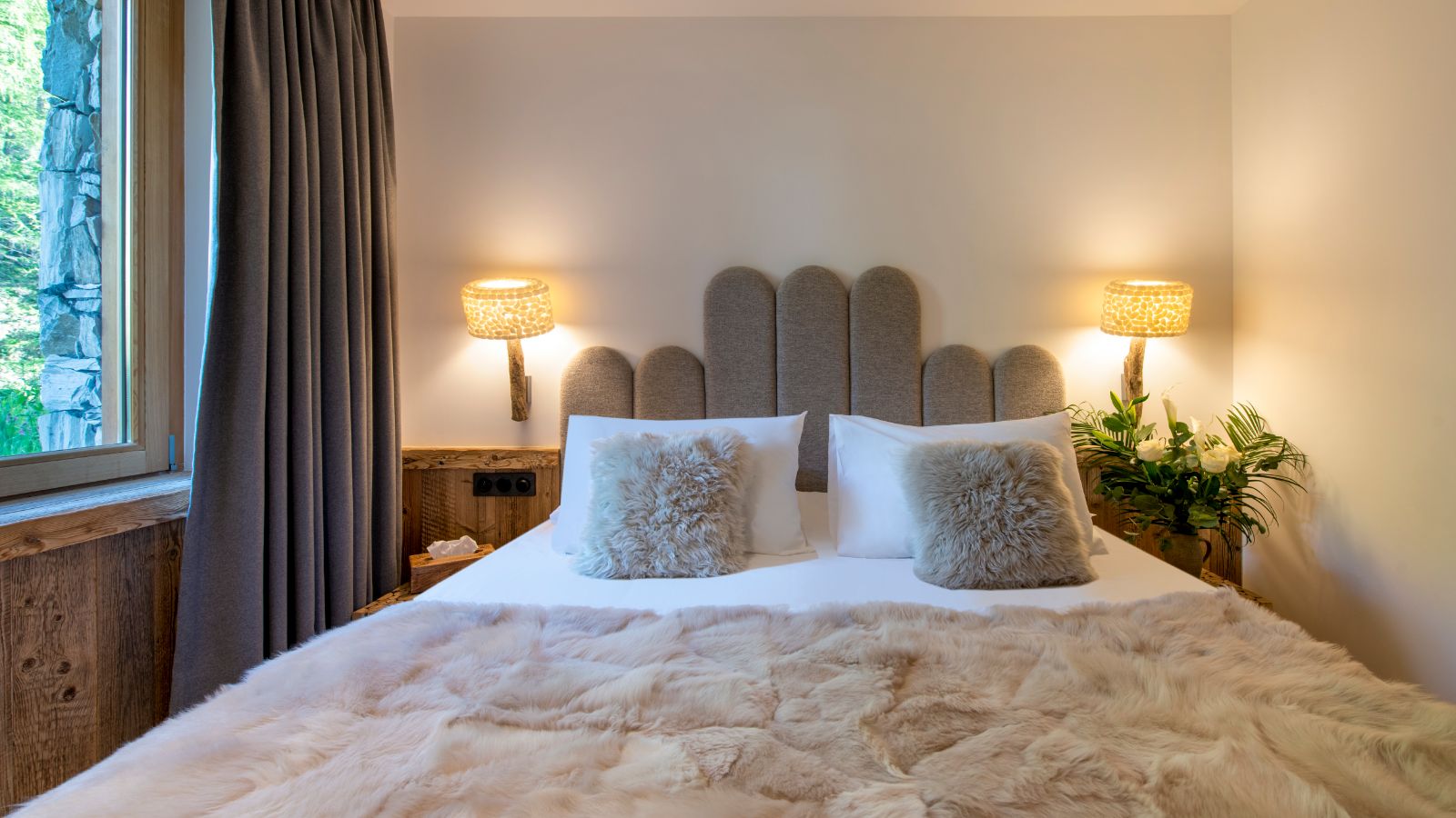 luxury-ski-chalets-val-disere-fornet-oxalis-oxford -bed1.jpg