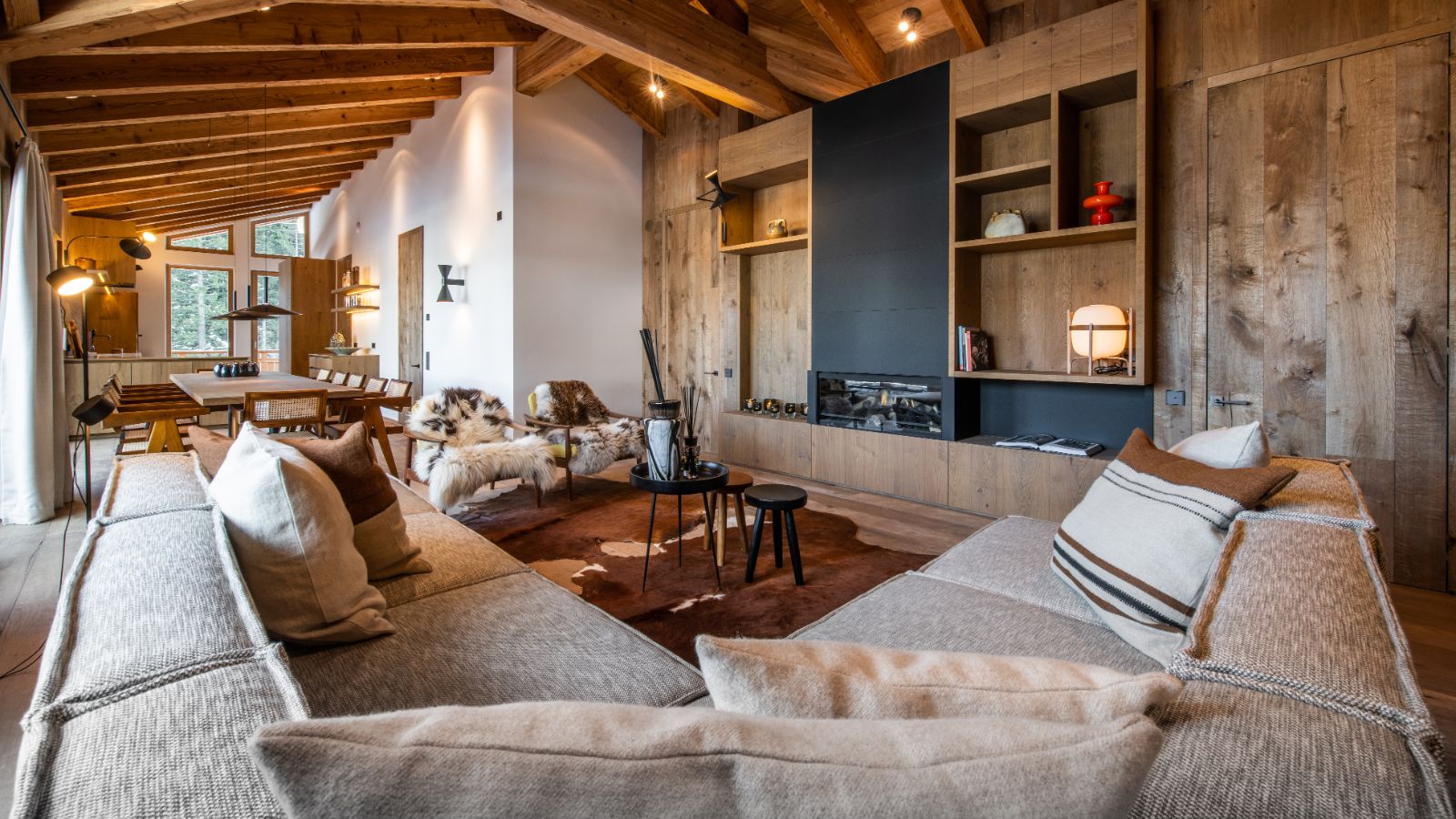 Luxury-Ski-Chalet-St-Anton-Penthouse-Fabiola-Oxford-Ski-Lounge.jpg