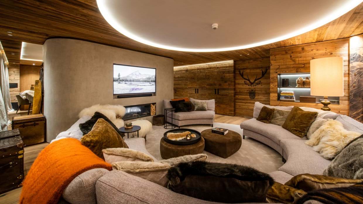 Luxury-Ski-Chalet-St-Anton-Big-Tom-Oxford-Ski-Lounge.jpg