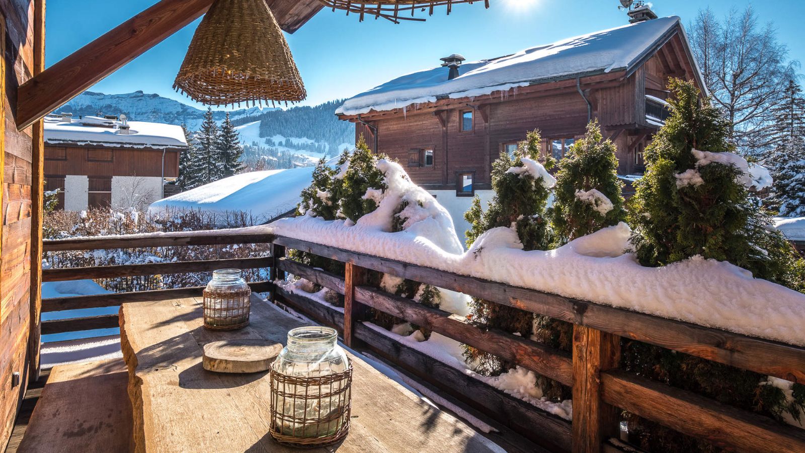 Luxury-Ski-Chalet-Megeve-Chalet-Keystone-Oxford-Ski-Terrace.jpg