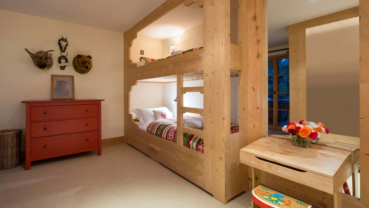 Luxury-Ski-Chalet-St-Anton-Chalet-Maria-Schnee-Oxford-Ski-Bunkroom.jpeg