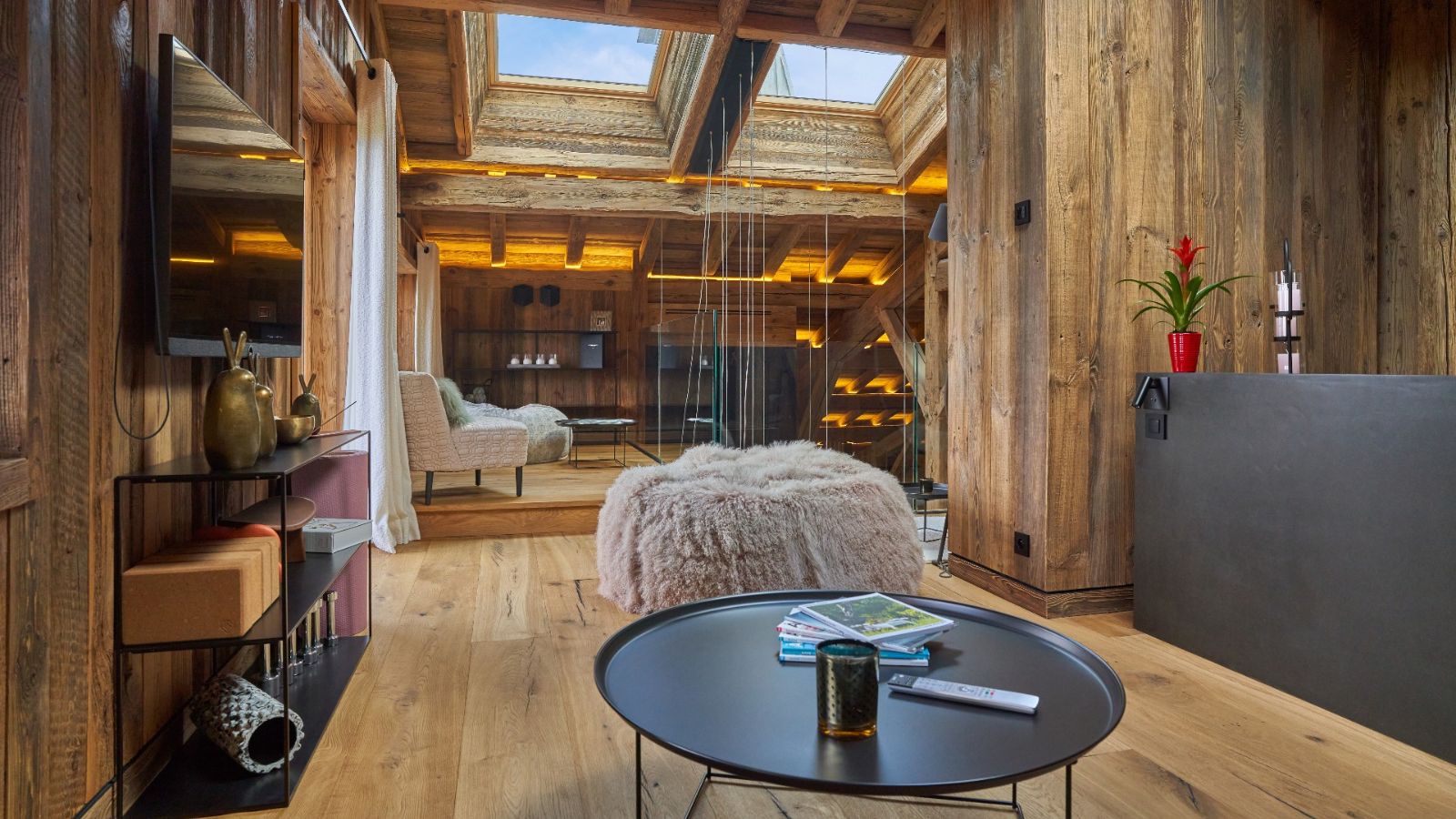 Luxury-Ski-Chalet-Megeve-Chalet-Panorama-Oxford-Ski-Sitting-Area.jpg