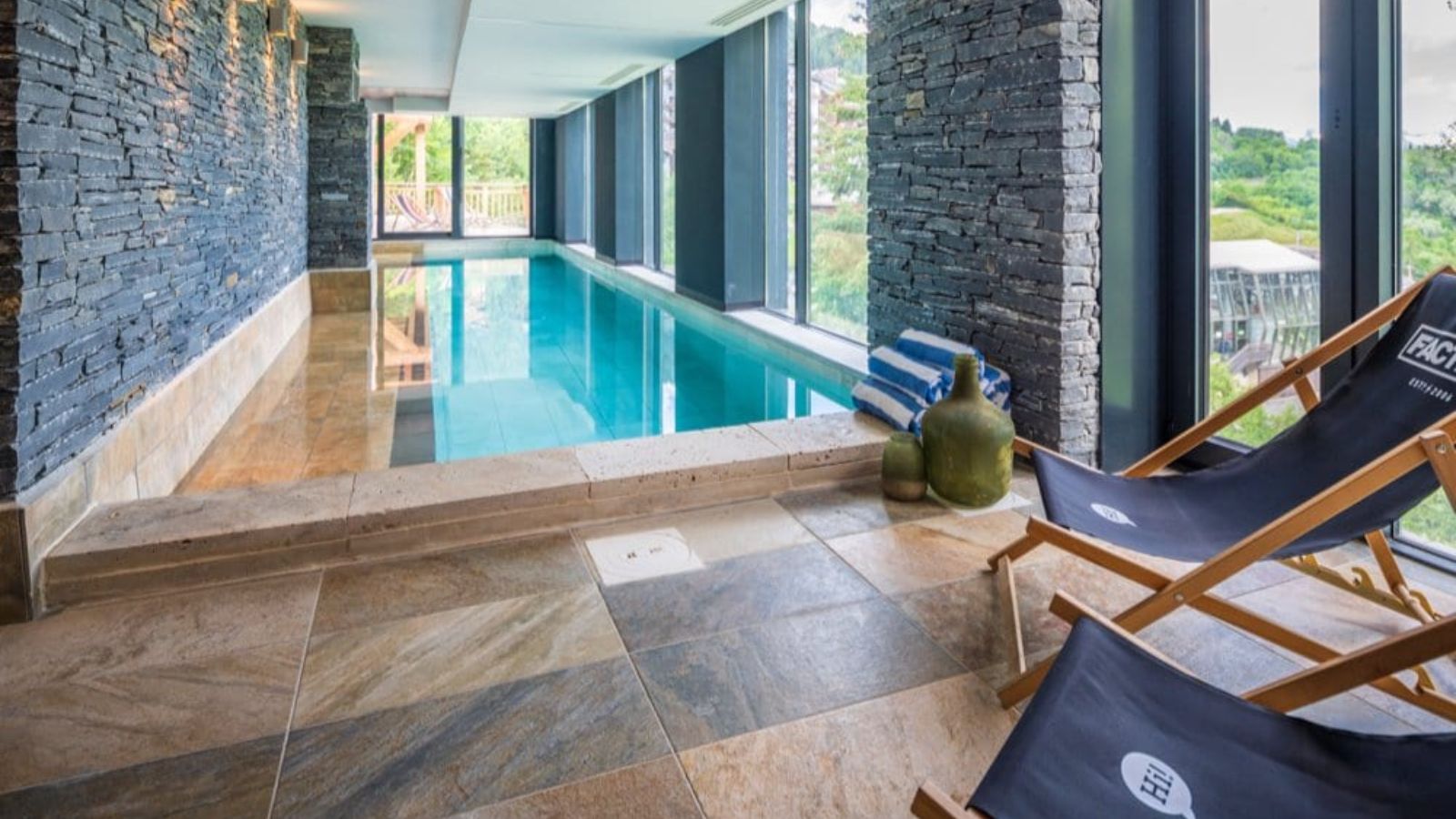 Luxury-Ski-Chalet-La-Tania-Chalet-3sixty-Oxford-Ski-Swimming-Pool.jpg