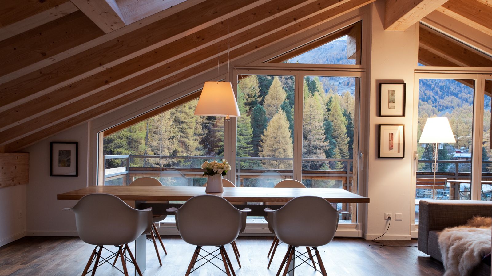 Luxury-Ski-Apartment-Zermatt-Chalet-Altesse-Oxford-Ski-Dining-Penthouse.jpg