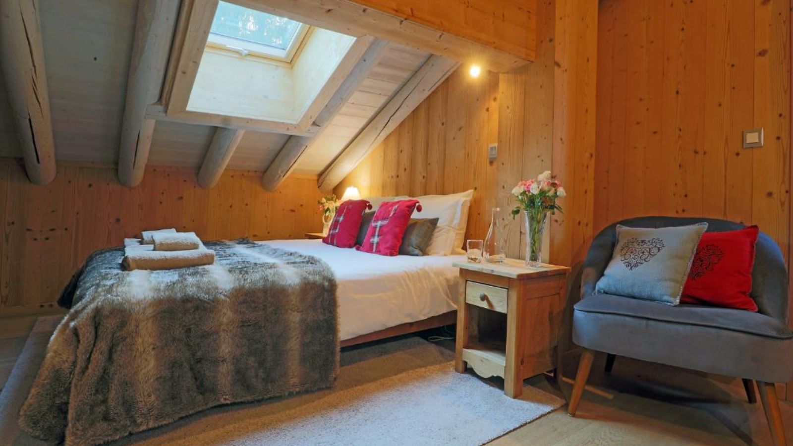 luxury-ski-chalet-meribel-panda-oxford-sk (5).jpg