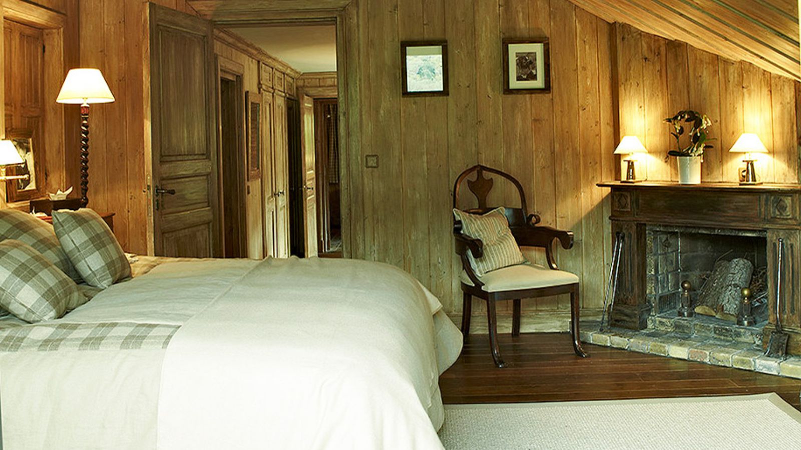 luxury-ski-chalet-meribel-foinsbois-oxford (11).jpg