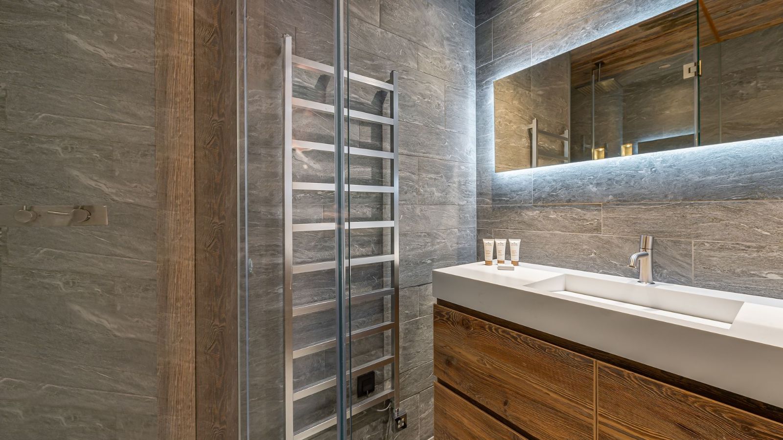 luxury-ski-chalet-gran (24).jpg