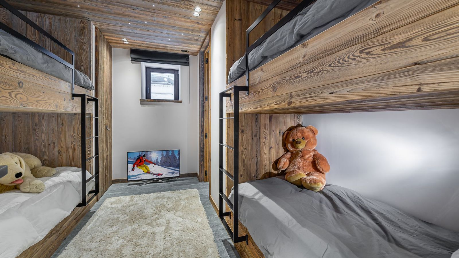 luxury-ski-chalet-gran (25).jpg