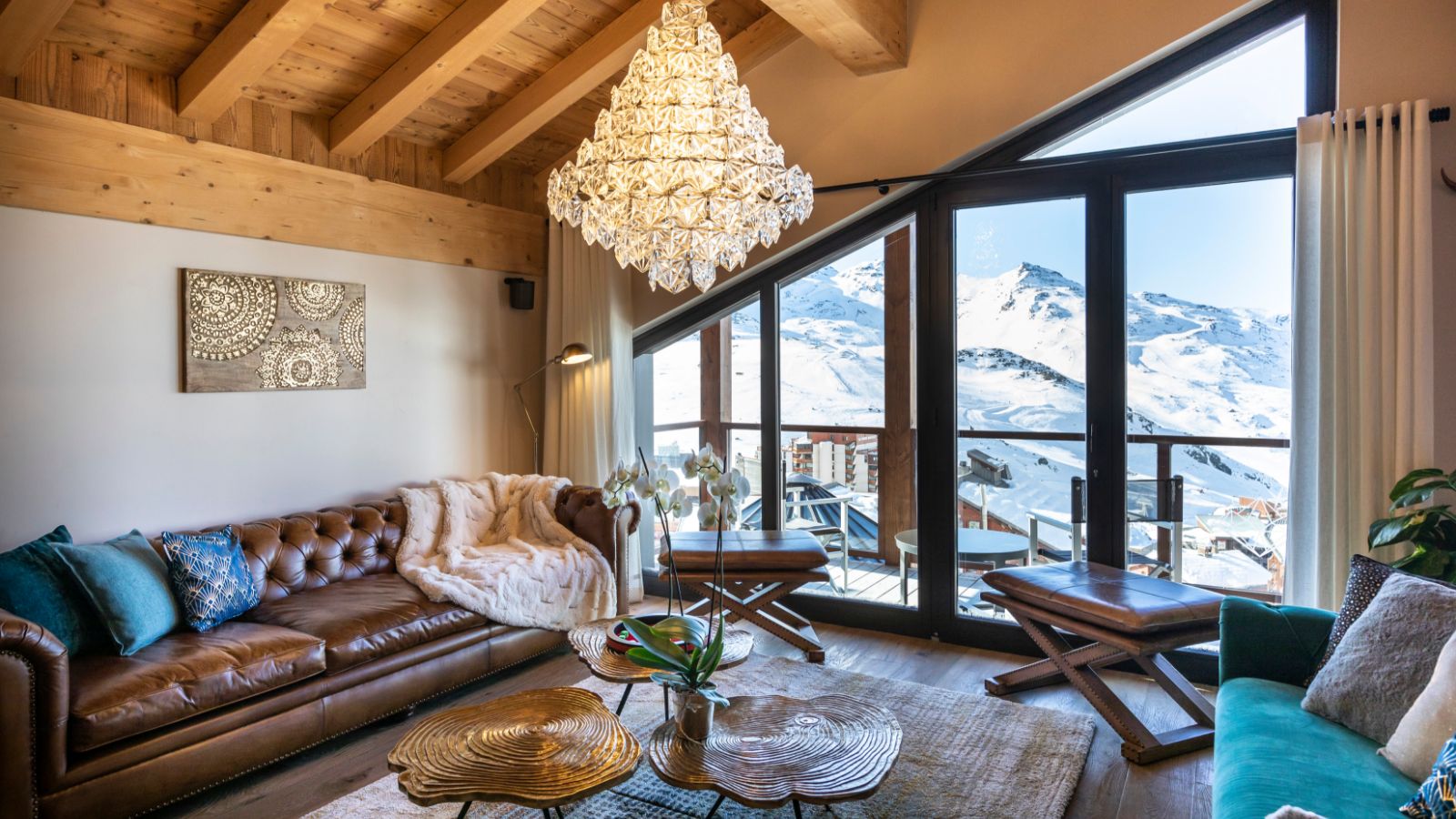 luxury-ski-chalet-cullinam-oxfordski-lo.jpg