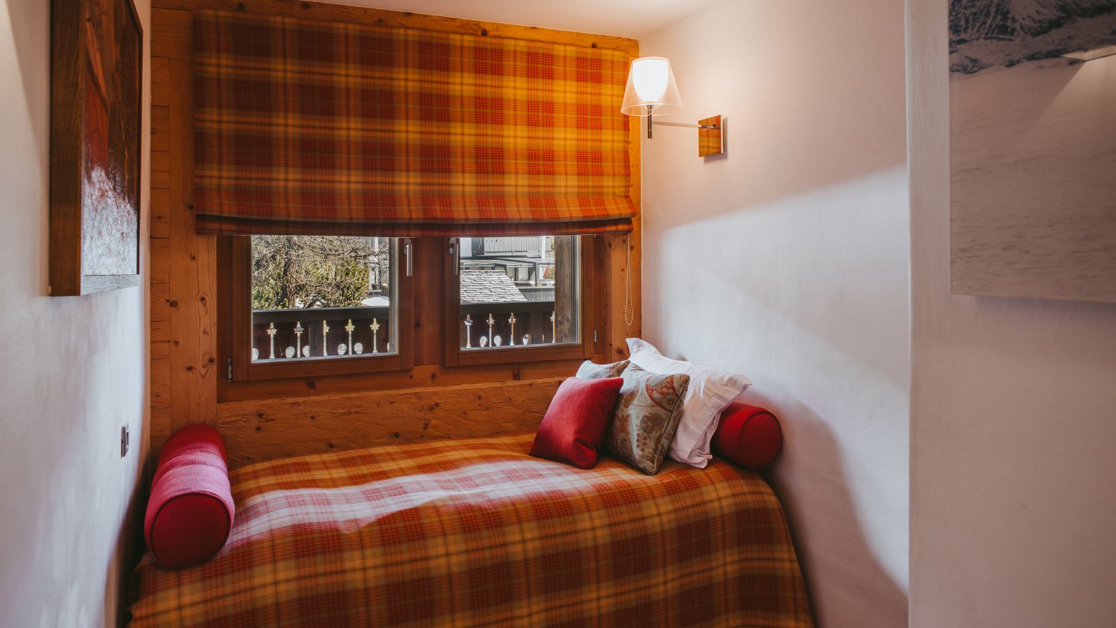 Luxury-Ski-Chalet-Verbier-Chalet-Valentine-Oxford-Ski-Snug.jpg