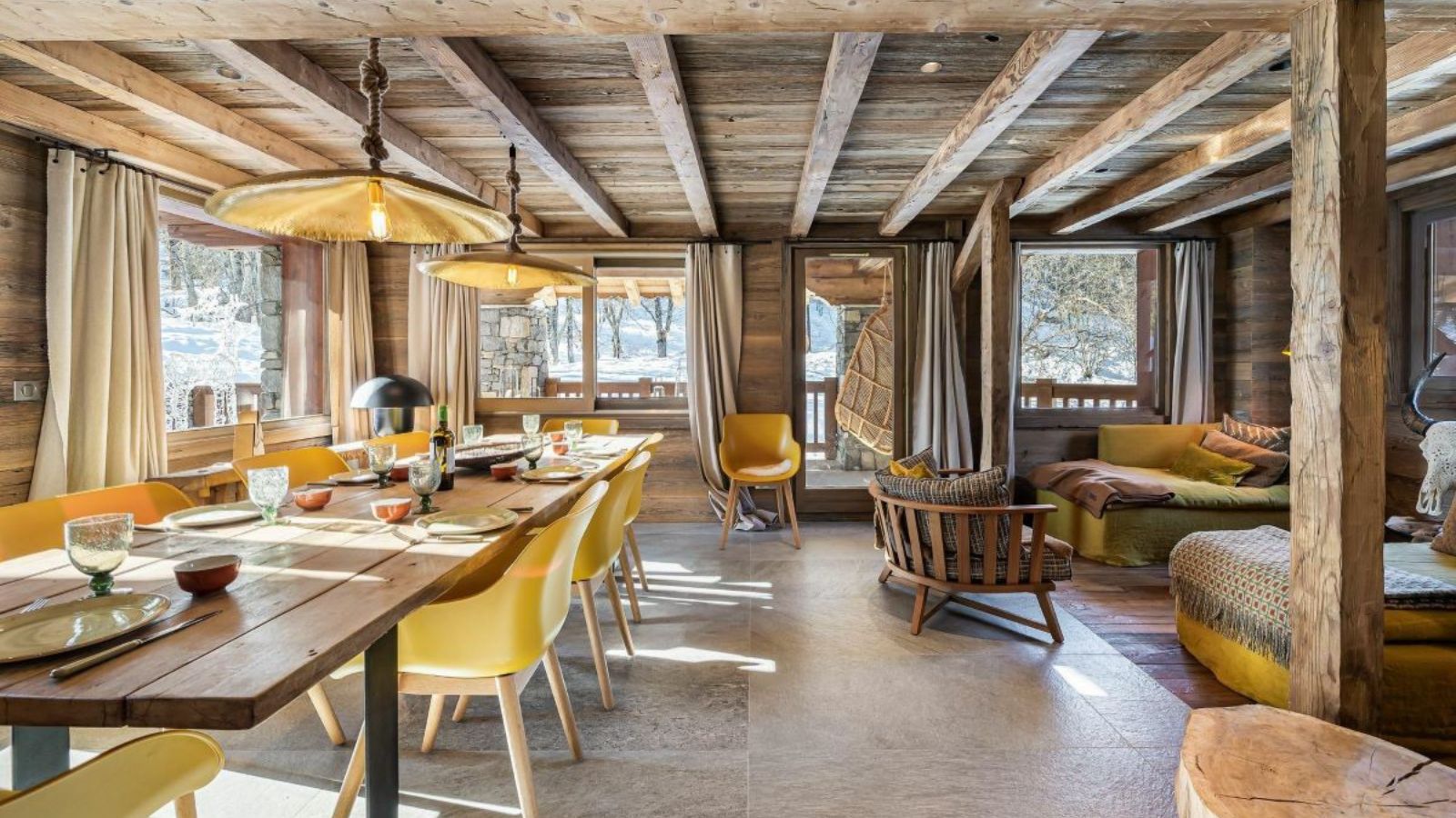 Luxury-ski-chalet-Meribel-Chalet-Haapiti-Oxford-Ski-Dining.jpg