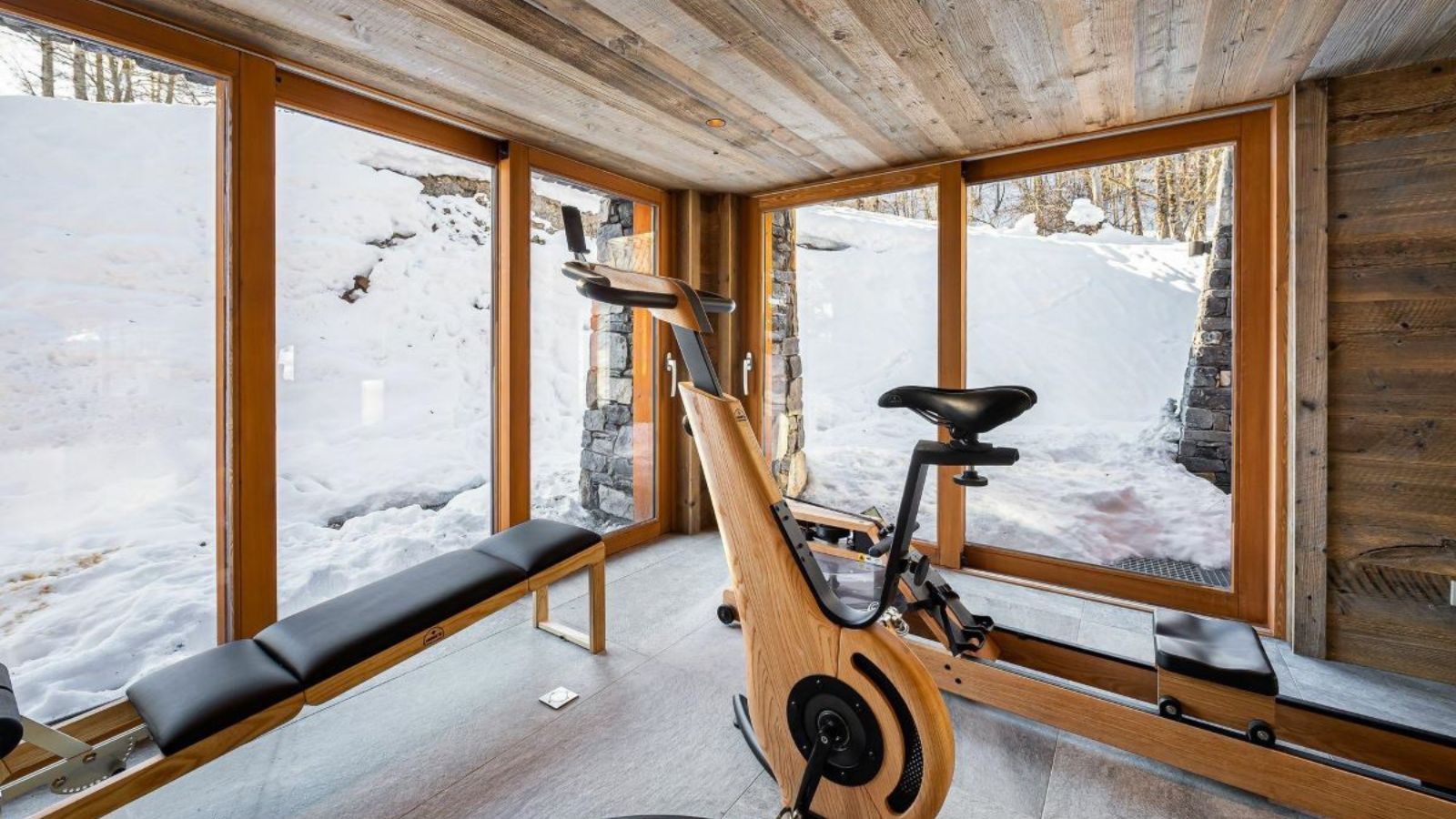 Luxury-ski-chalet-Meribel-Chalet-Haapiti-Oxford-Ski-Gym.jpg