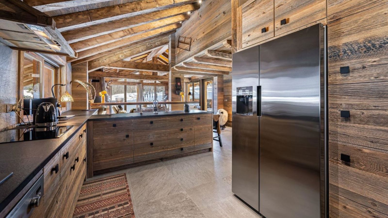Luxury-ski-chalet-Meribel-Chalet-Haapiti-Oxford-Ski-Kitchen.jpg