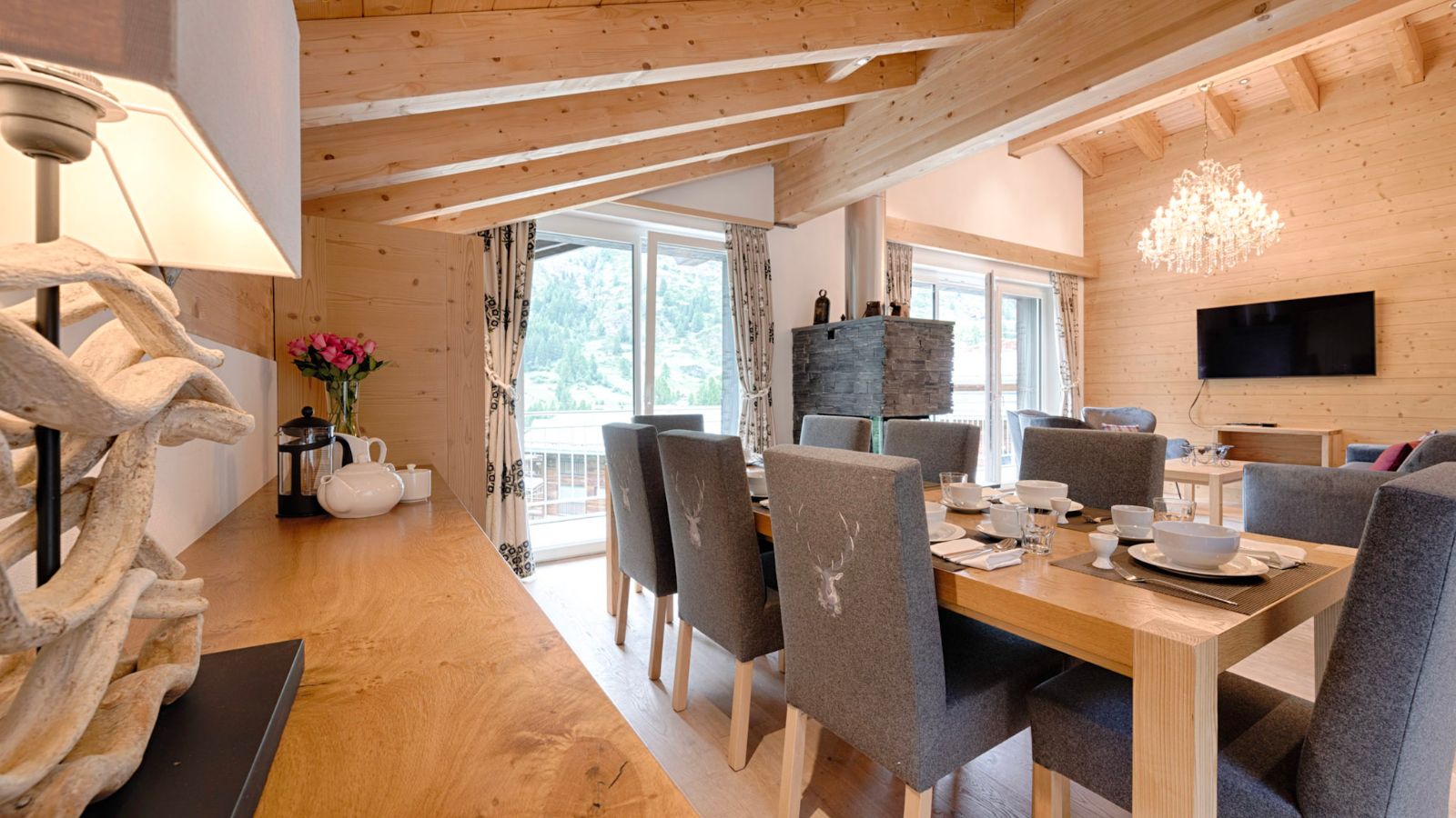 Luxury-Ski-Chalet-Zermatt-Tuftra4 (2).jpg