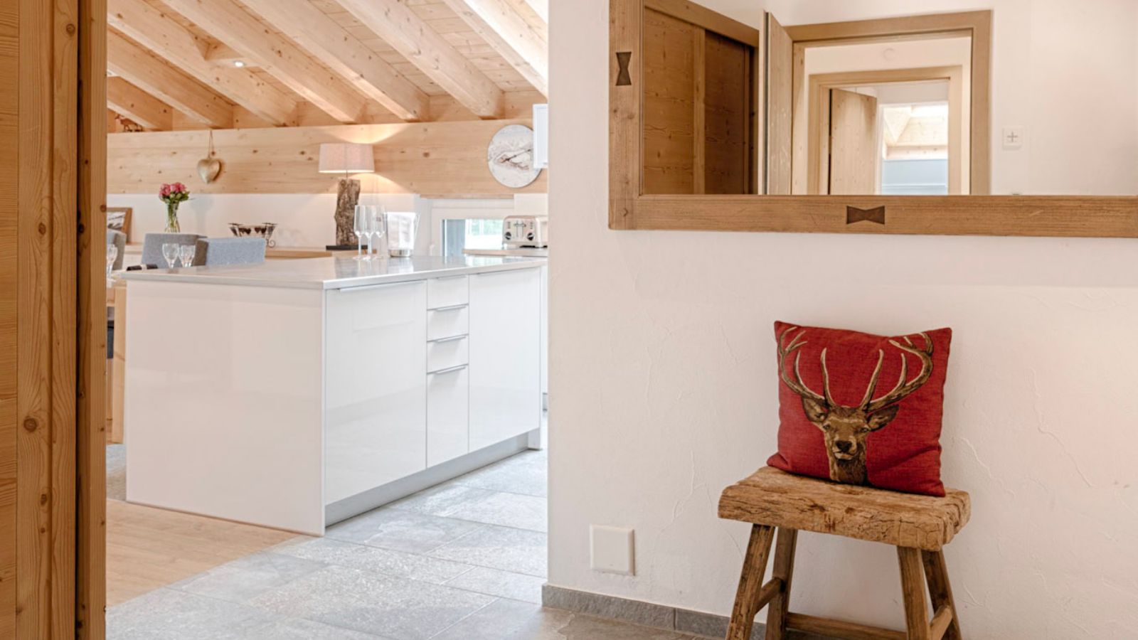 Luxury-Ski-Chalet-Zermatt-Tuftra6 (11).jpg