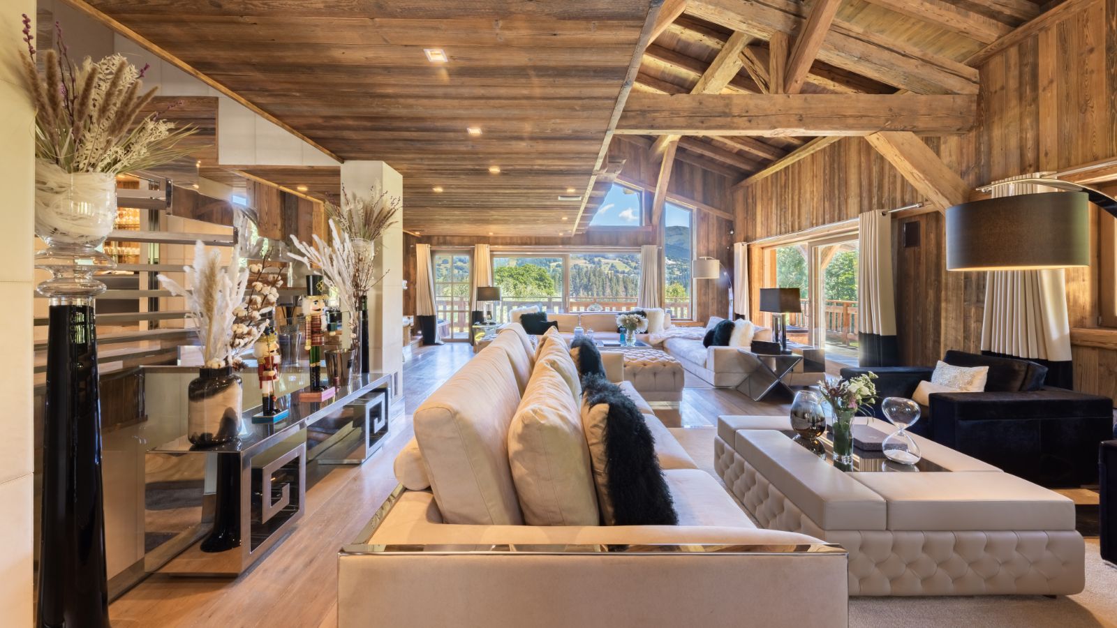 Luxury-Ski-Chalet-Megeve-Ultima-Megeve-Oxford-Ski-Sitting-Room.jpg